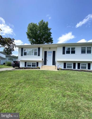 Photo of 10 Glyn Drive, Newark DE