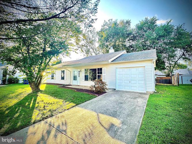 Photo of 10 Lilac Lane, Newark DE