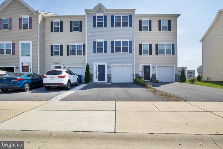 Photo of 1117 Wickersham Way, Middletown DE