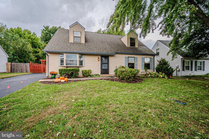 Photo of 135 Diminish Drive, Newark DE