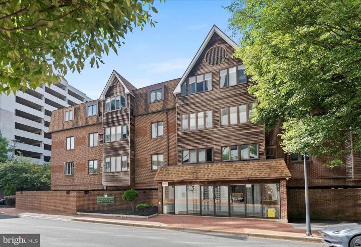 Photo of 1025 N Madison Street 302, Wilmington DE