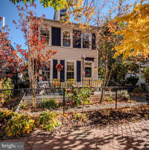 Photo of 109 Washington Street, Delaware City DE