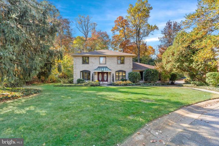 Photo of 102 W Sutton Place, Wilmington DE