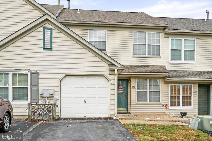 Photo of 127 Stonebridge Boulevard, New Castle DE