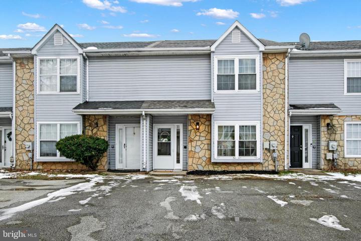 Photo of 11 Arnold Place, Newark DE