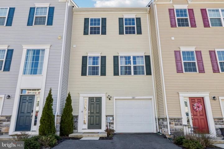 Photo of 1105 Wickersham Way, Middletown DE