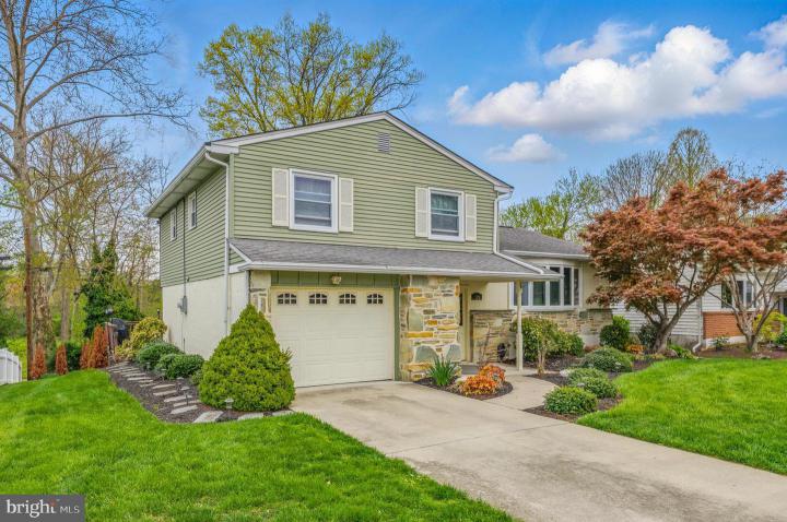 Photo of 130 N Dillwyn Road, Newark DE