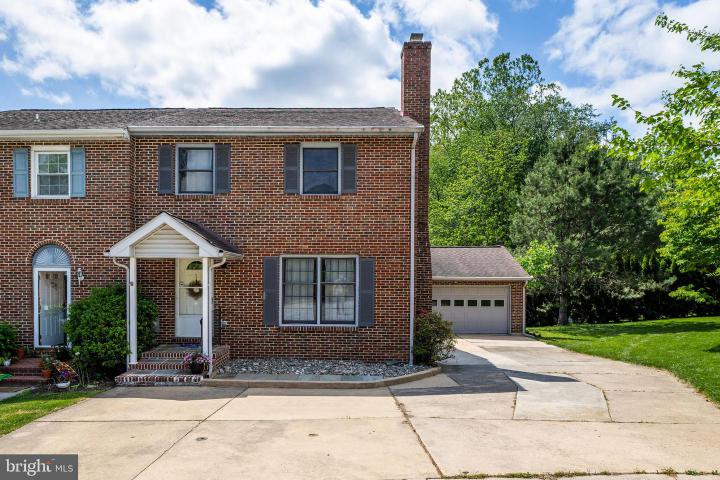 Photo of 1 Wellington West Drive, Hockessin DE