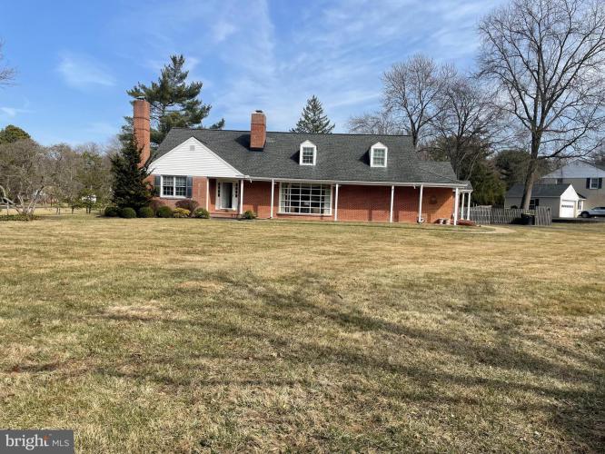 Photo of 111 W Pembrey Drive, Wilmington DE