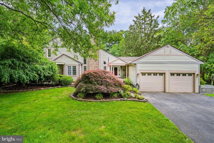Photo of 114 W Pembrey Drive, Wilmington DE