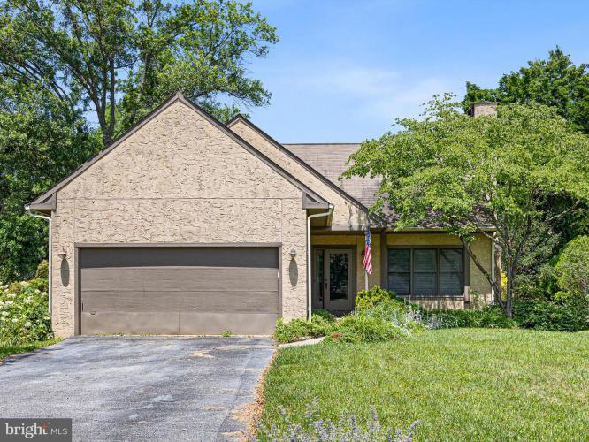 Photo of 10 Donegal Court, Newark DE