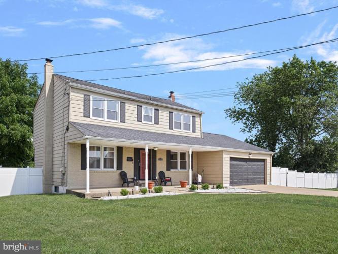 Photo of 102 W Keystone Avenue, Wilmington DE