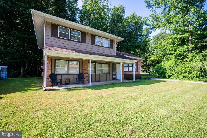 Photo of 44 Cornwall Drive, Newark DE