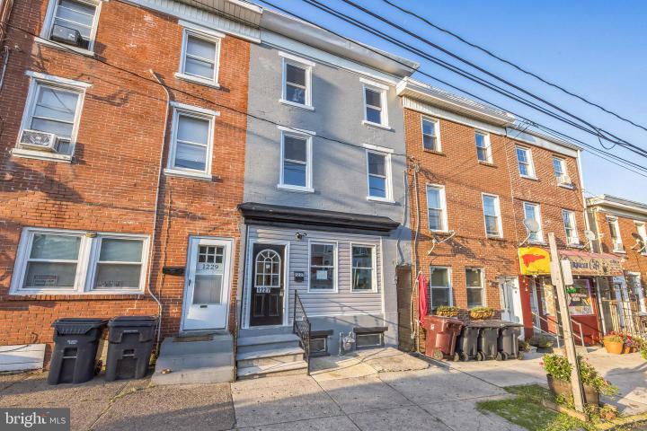 Photo of 1227 W 4th St, Wilmington DE