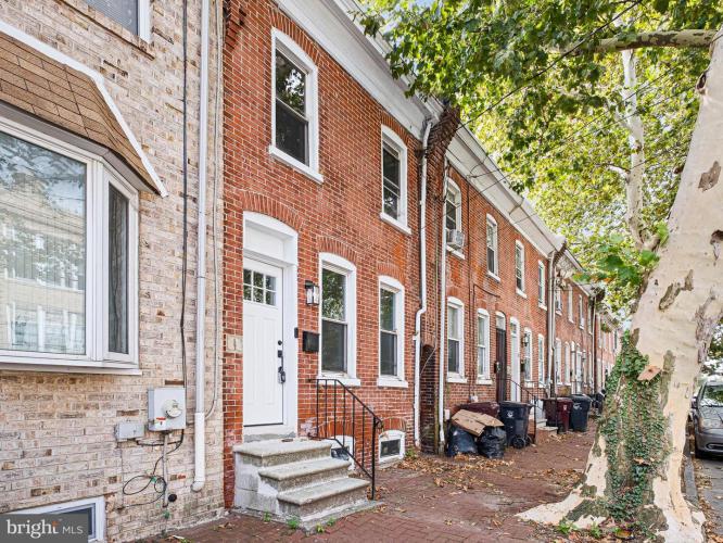 Photo of 310 S Claymont Street, Wilmington DE