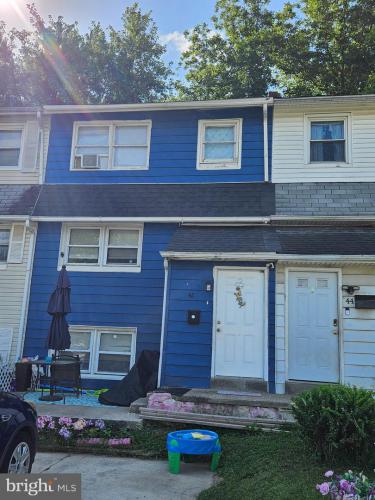 Photo of 42 Oakmont Drive, New Castle DE