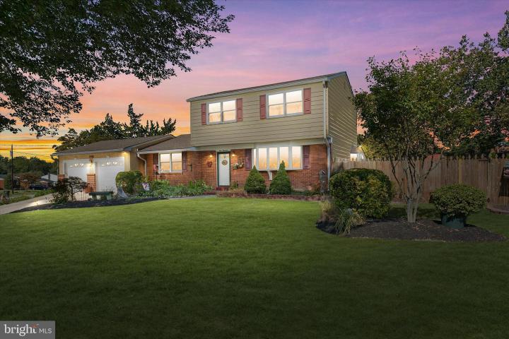 Photo of 900 Rahway Drive, Newark DE