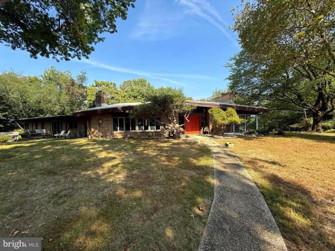 Photo of 108 S Spring Valley Road, Wilmington DE