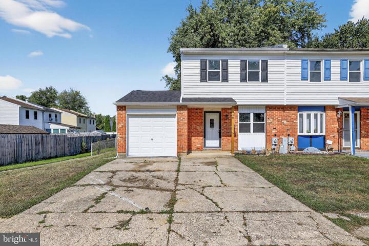 Photo of 30 Bradley Drive, Newark DE