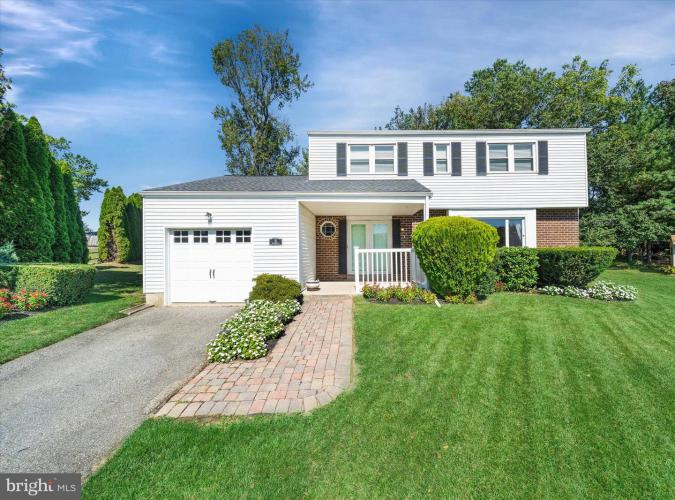 Photo of 15 Westbrite Court, Wilmington DE