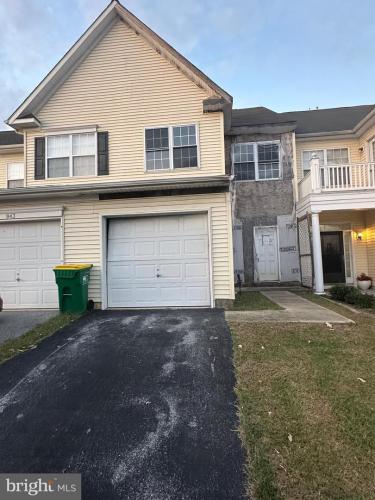 Photo of 945 Lansdowne Road