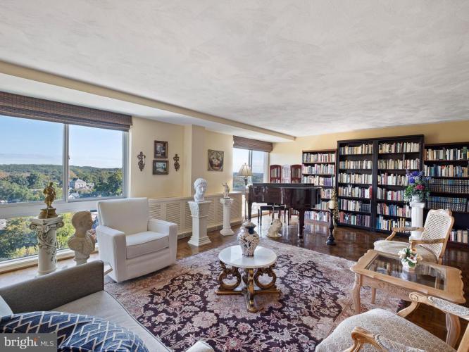 Photo of 2401 Pennsylvania Avenue 1214and1215