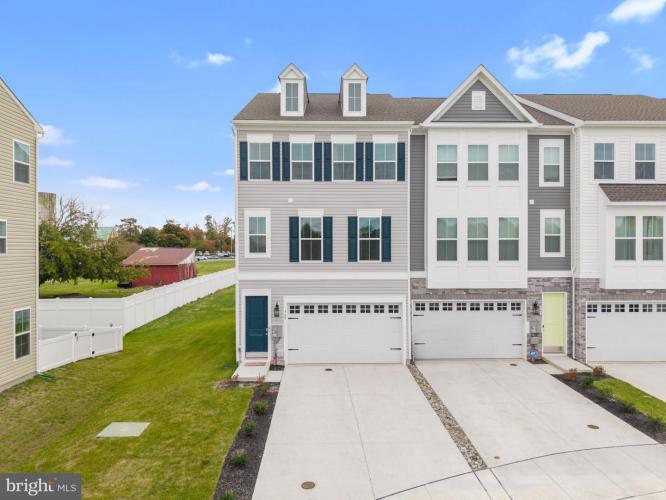 Photo of 365 Andrew Court