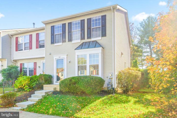 Photo of 117 W Shetland Court, Newark DE