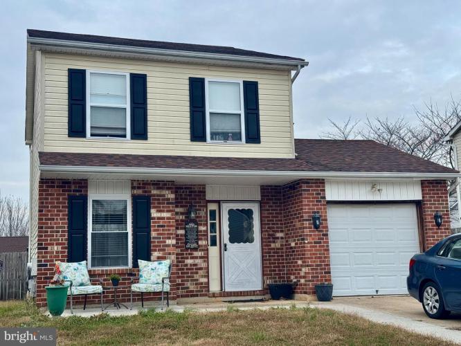 Photo of 8 Honeysuckle Drive