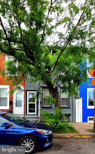 Photo of 715 W 7th Street