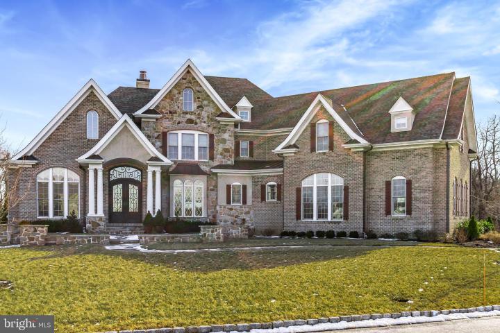 Photo of 42 Clouds Way