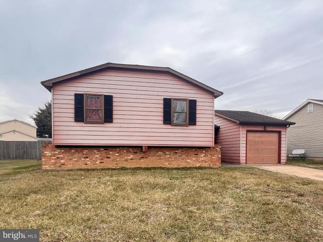 Photo of 16 Courtland Circle