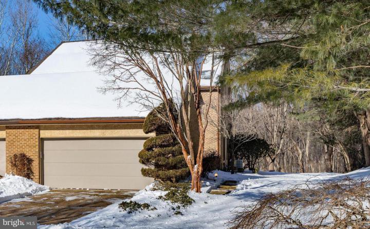 Photo of 135 Falcon Lane