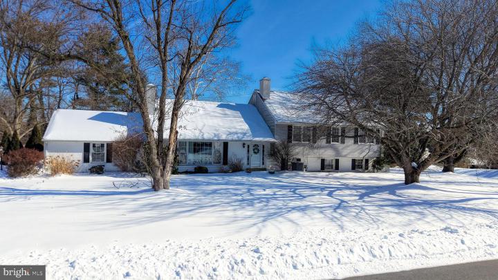 Photo of 102 Meriden Drive, Hockessin DE