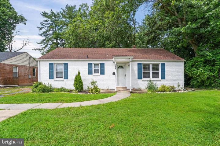 Photo of 710 S College Avenue