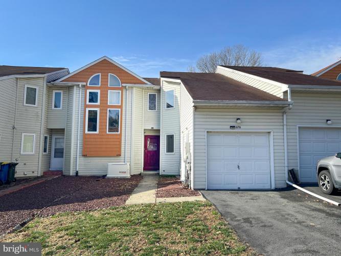 Photo of 370 Chickory Way, Newark DE