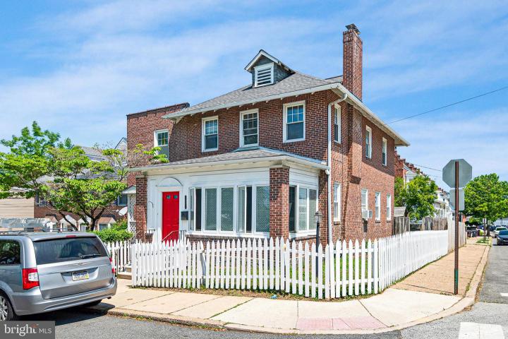 Photo of 1801 W 10th Street