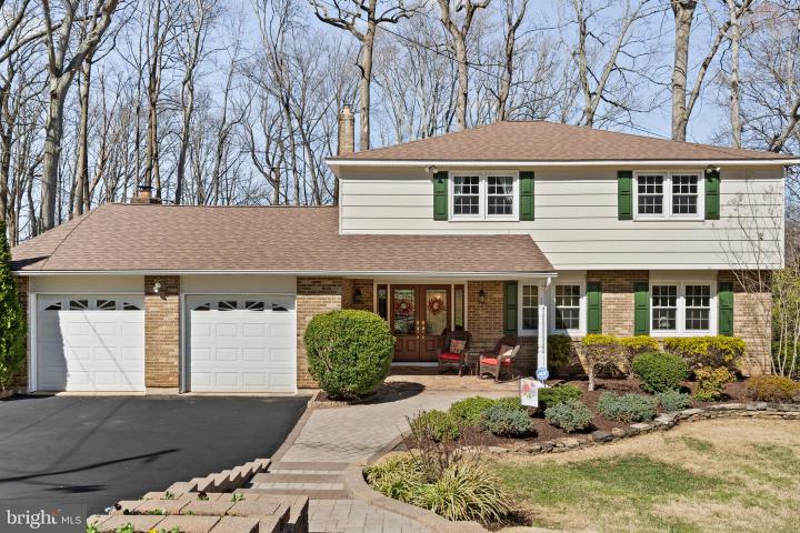 Photo of 1 Blue Jay Drive, Newark DE