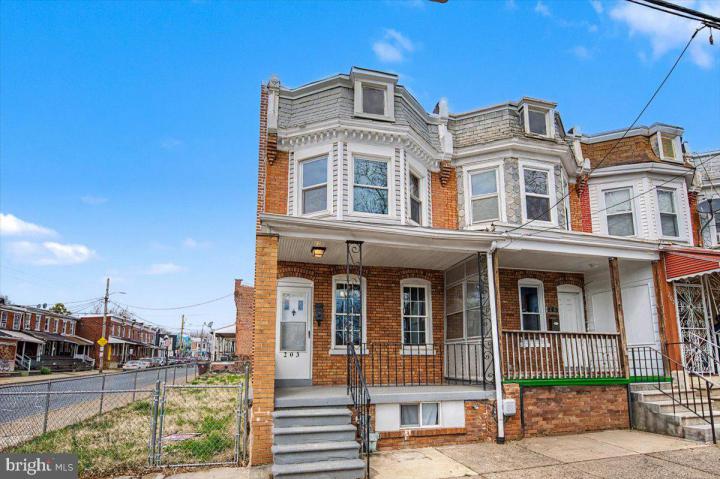 Photo of 203 N Dupont Street
