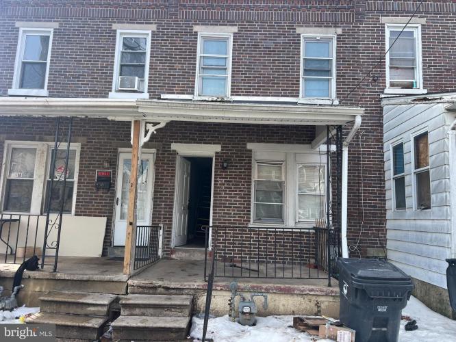 Photo of 120 E 24th Street