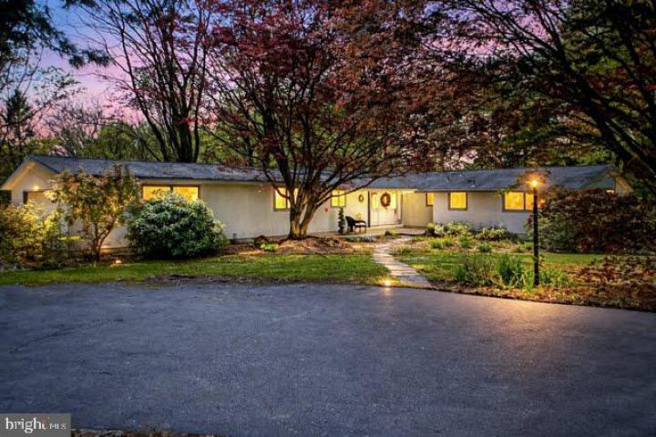 Photo of 104 Neptune Drive, Newark DE
