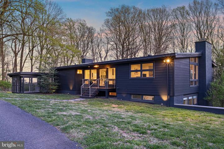 Photo of 112 S Spring Valley Road, Wilmington DE