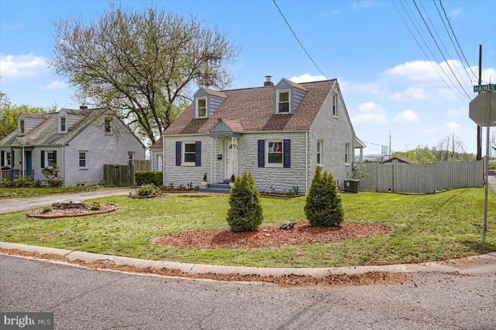 Photo of 1400 Haines Avenue