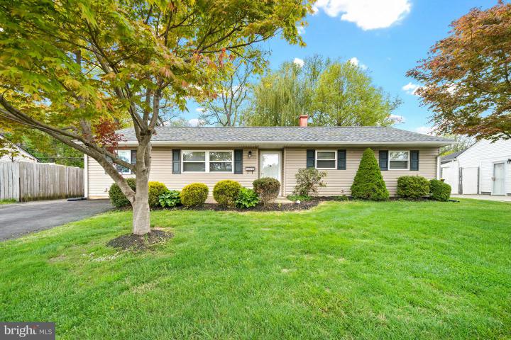 Photo of 1025 S Gerald Drive