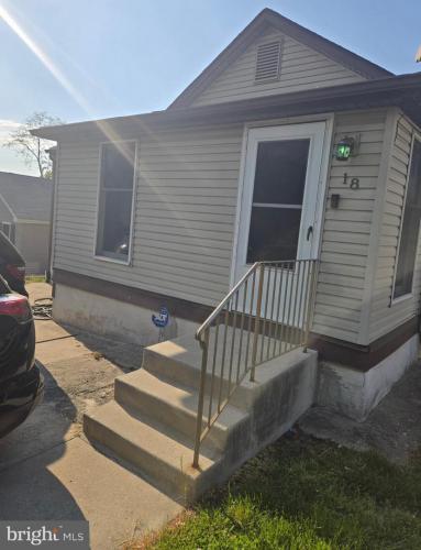 Photo of 18 Newport Avenue