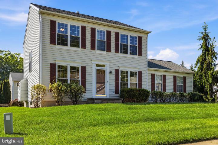 Photo of 7 Buttonwood Court