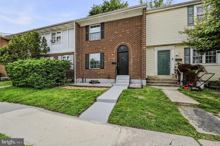 Photo of 217 W Edgewater Way