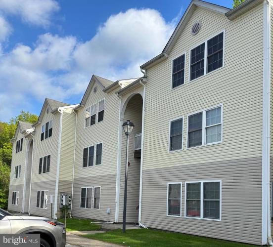 Photo of 216 Highland Boulevard 76