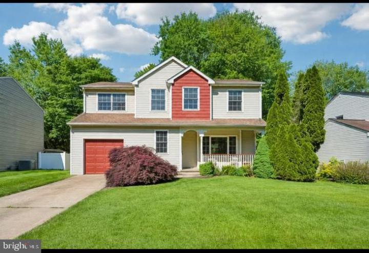 Photo of 8 New Haven Drive, Newark DE