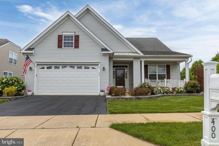 Photo of 400 Topiary Lane